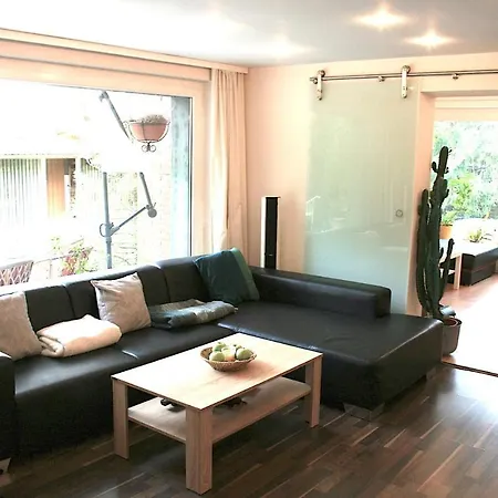 Grune Oase Apartment *